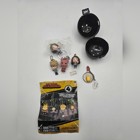 Disney Keychain Lot Toy Nightmare Before Christmas, Goofy, My Hero Academia, Wii - Picture 4 of 12